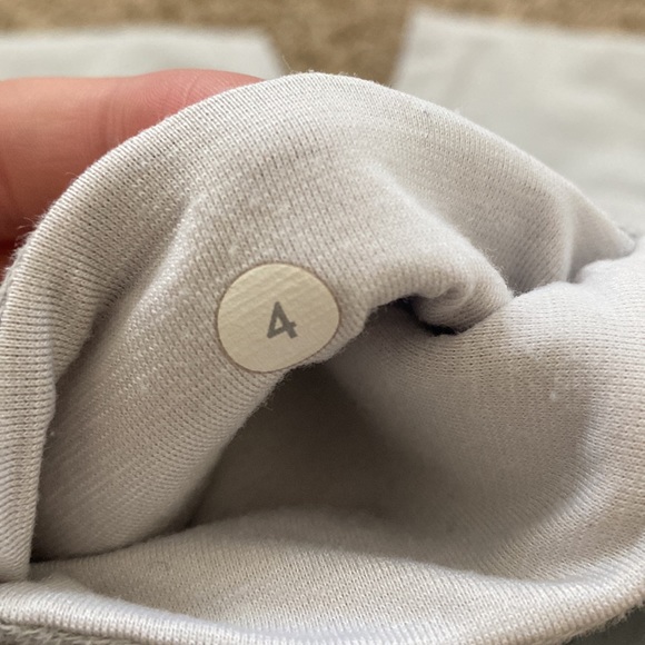 Lululemon Yoga Pants - Picture 5 of 5